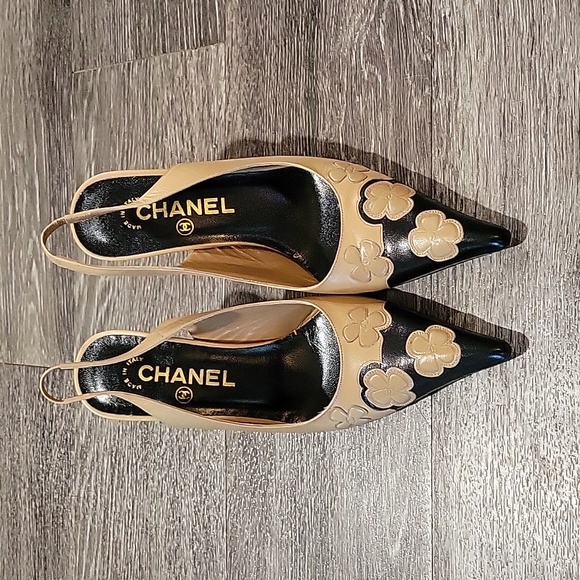 CHANEL Shoes - Authentic Chanel camilia black and tan slingback